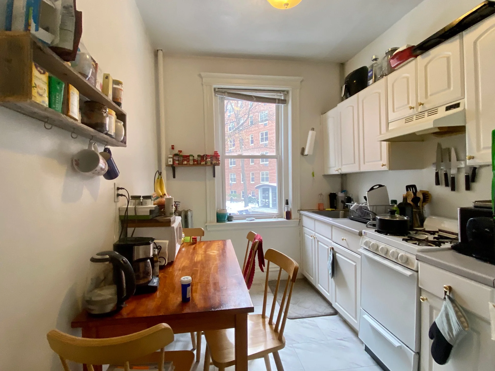Studio bed, 1 bath apartment for rent at 6 Camelot Ct Unit 6-1, Brighton — photo 9 of 29