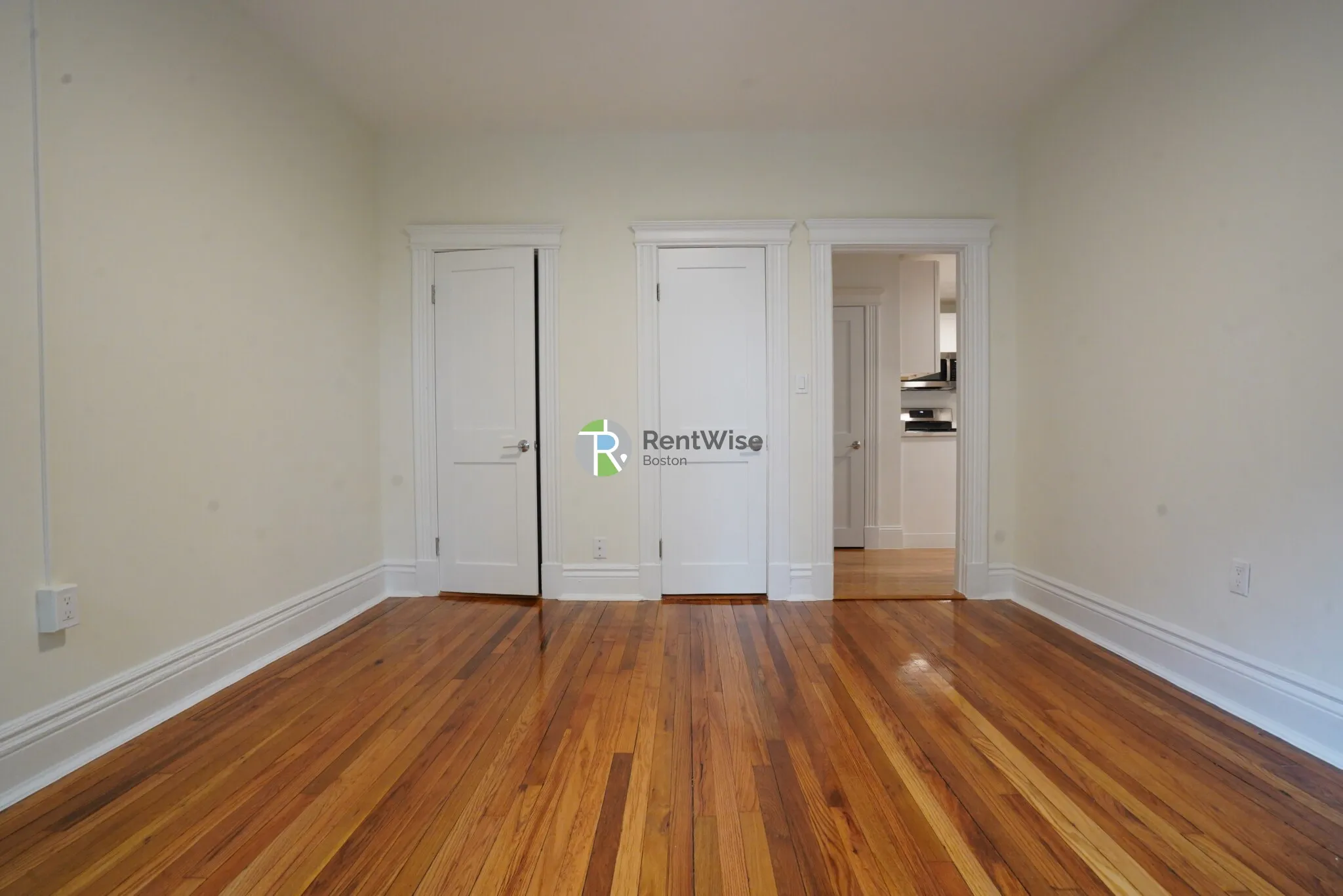 1 bed, 1 bath apartment for rent at 6 Camelot Ct Unit 8, Brighton — photo 7 of 16