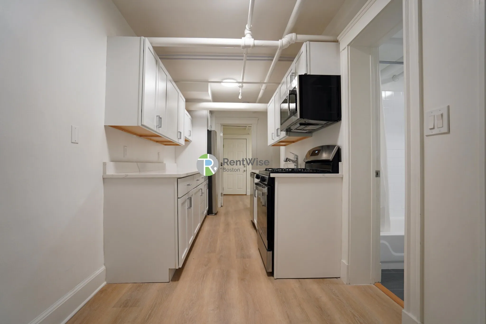 2 bed, 1 bath apartment for rent at 6 Camelot Ct Unit A, Brighton — photo 4 of 19