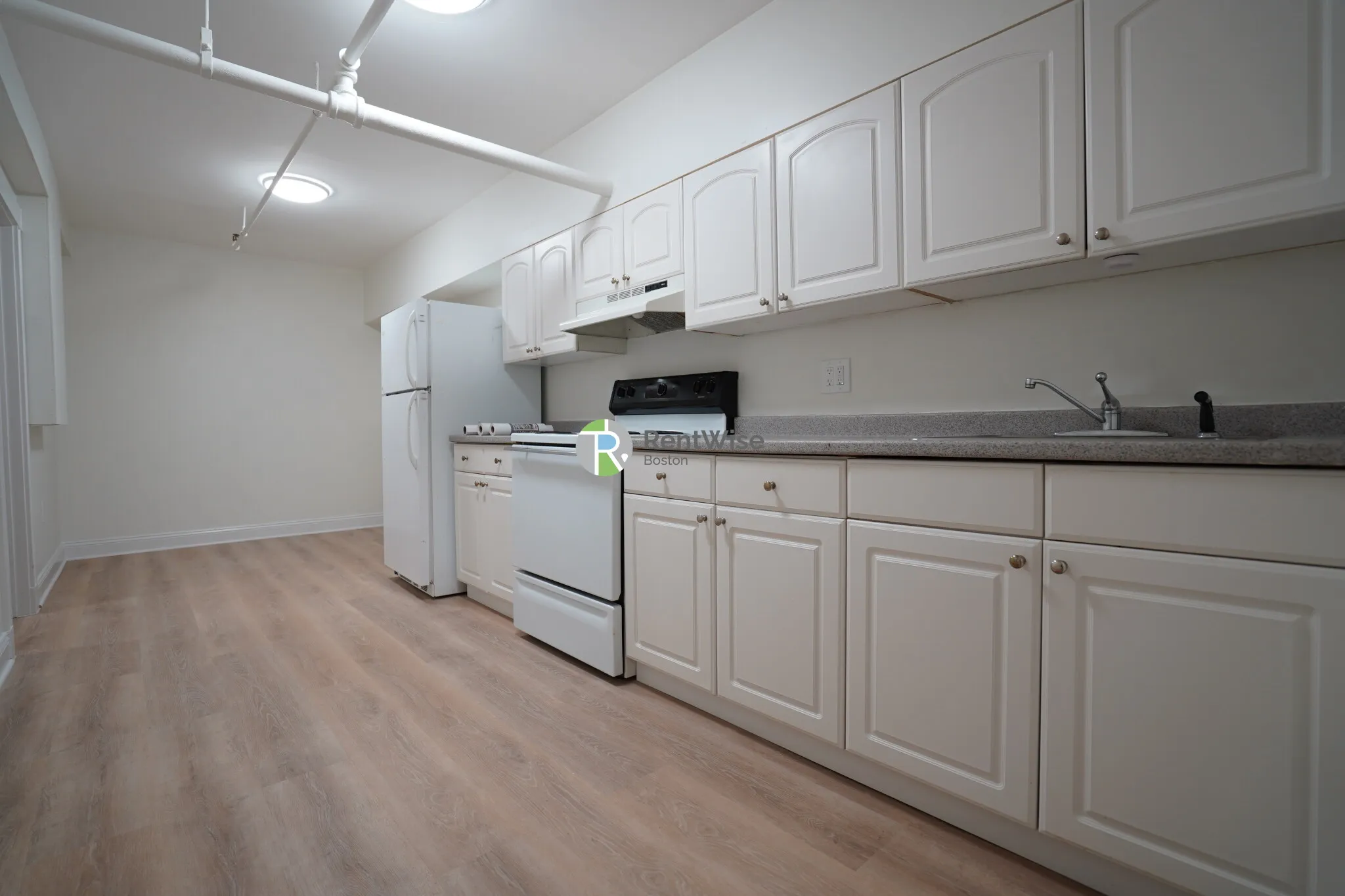 2 bed, 1 bath apartment for rent at 6 Camelot Ct Unit B, Brighton — photo 10 of 22