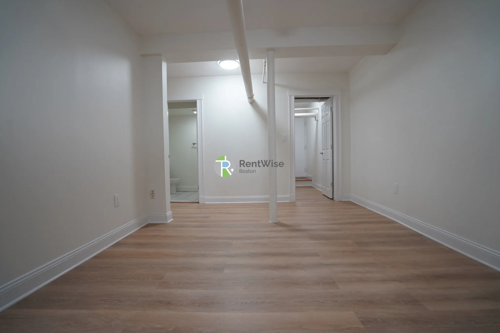 2 bed, 1 bath apartment for rent at 6 Camelot Ct Unit B, Brighton — photo 2 of 22