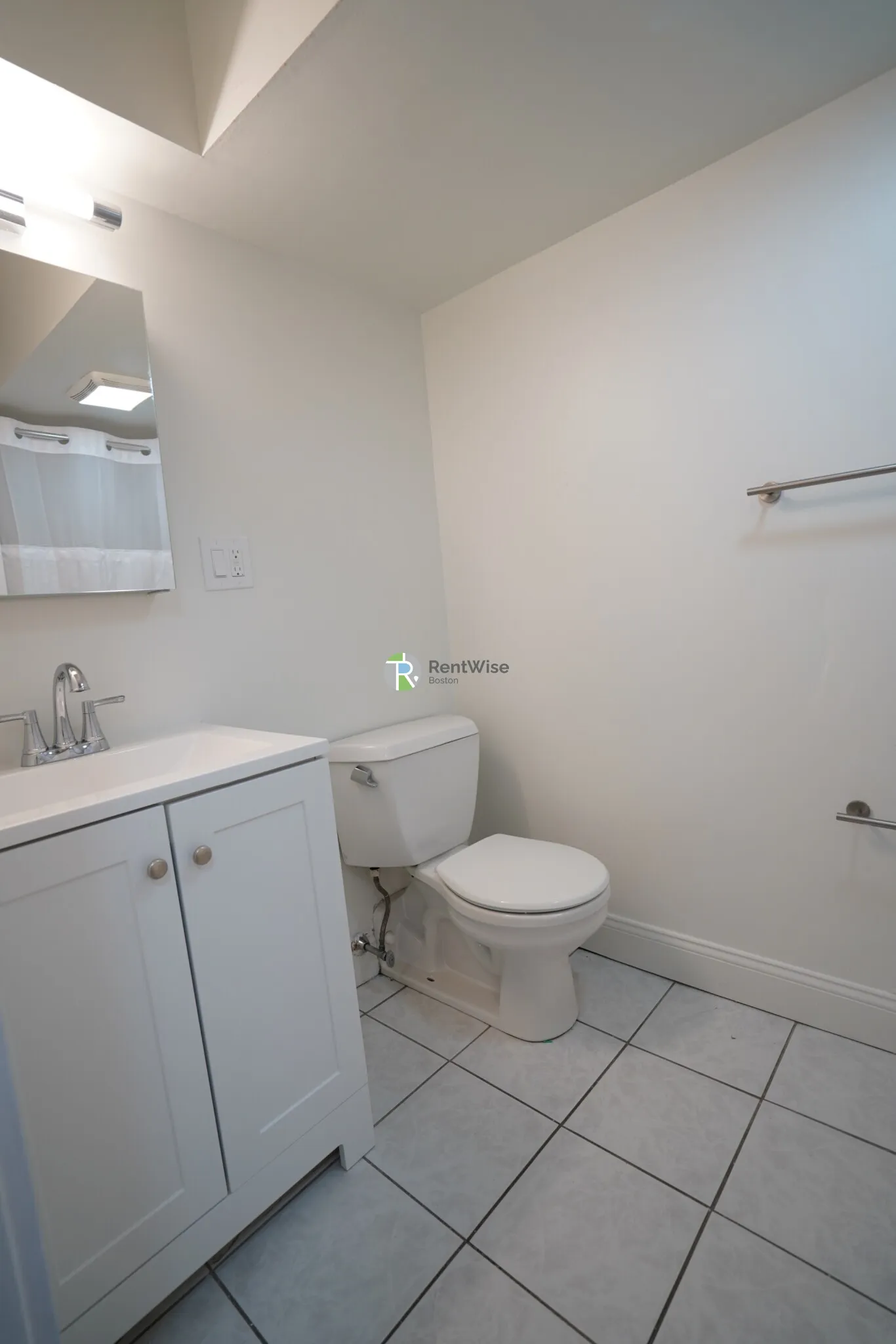 2 bed, 1 bath apartment for rent at 6 Camelot Ct Unit B, Brighton — photo 16 of 22