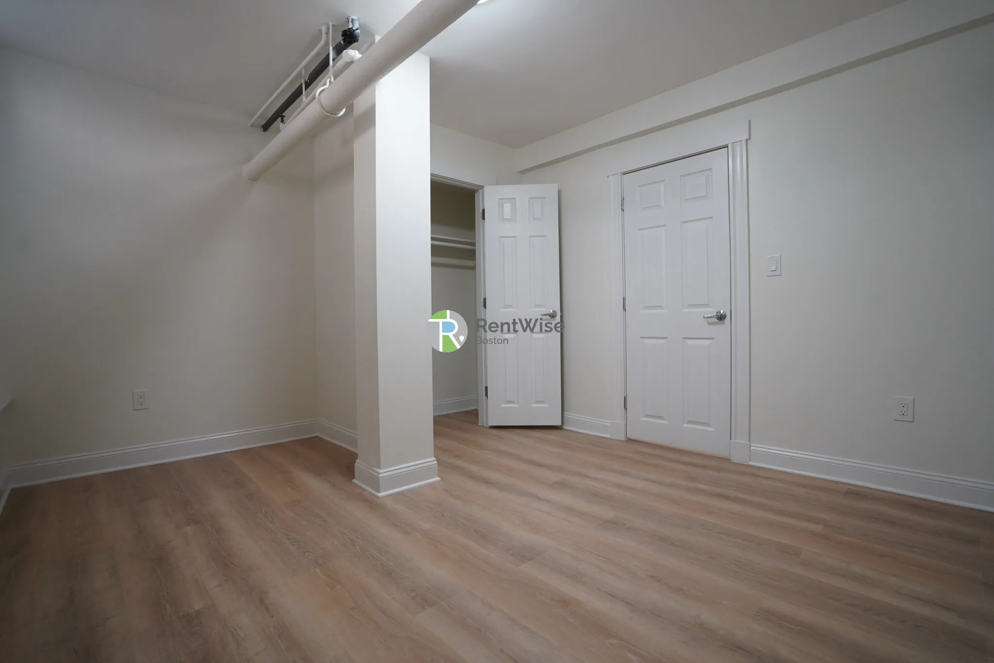 2 bed, 1 bath apartment for rent at 6 Camelot Ct Unit B, Brighton — photo 14 of 22