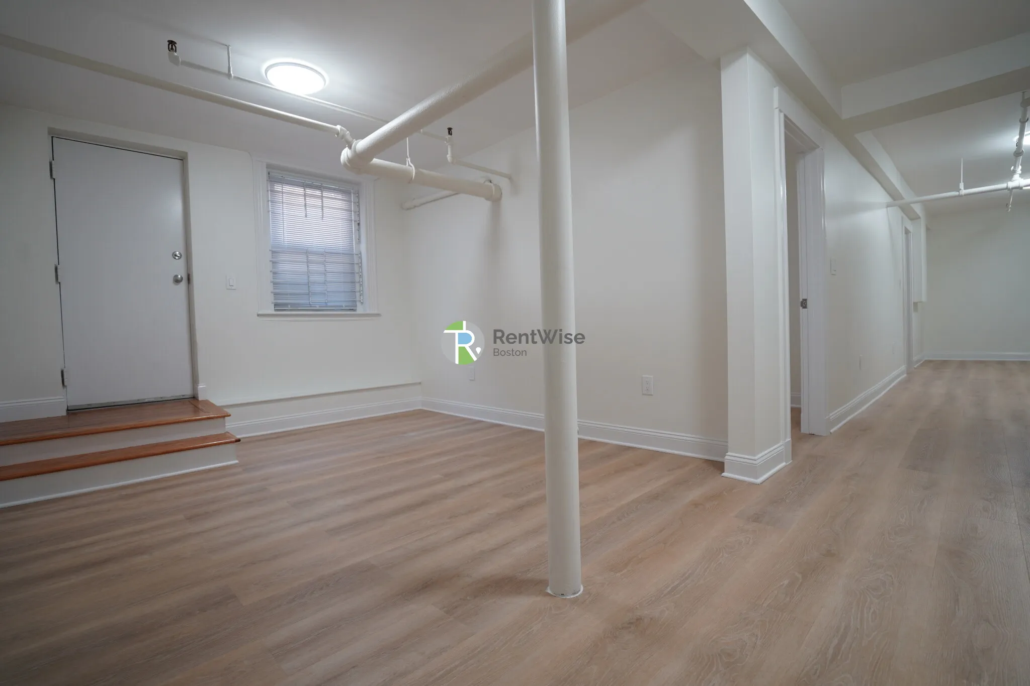 2 bed, 1 bath apartment for rent at 6 Camelot Ct Unit B, Brighton — photo 3 of 22