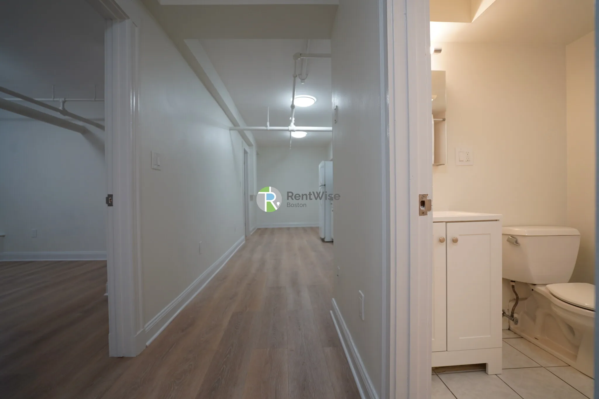 2 bed, 1 bath apartment for rent at 6 Camelot Ct Unit B, Brighton — photo 6 of 22