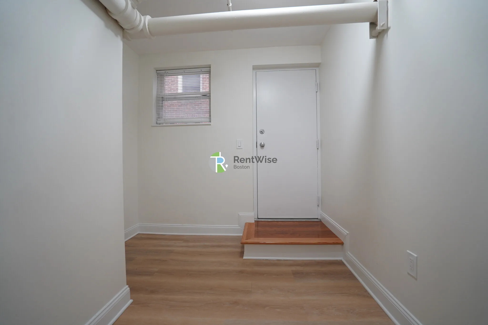 2 bed, 1 bath apartment for rent at 6 Camelot Ct Unit B, Brighton — photo 17 of 22