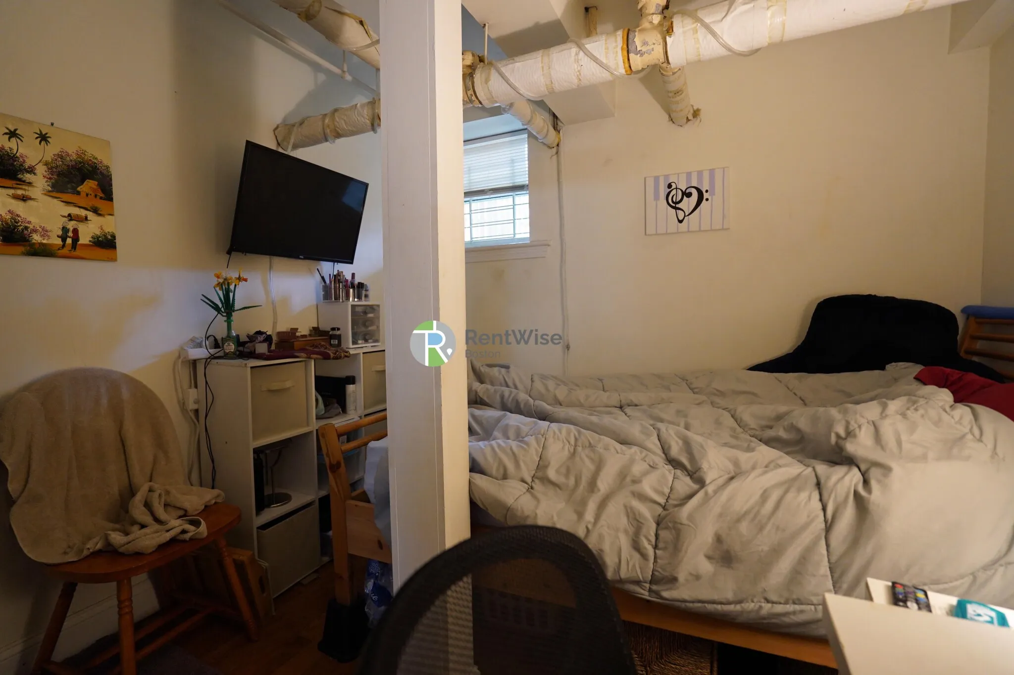 3 bed, 2 bath apartment for rent at 6 Camelot Ct Unit C, Brighton — photo 11 of 18