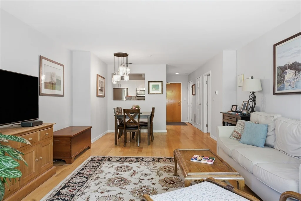 1 bed, 1 bath apartment for rent at 6 Canal Park Unit 303, East Cambridge — photo 7 of 28
