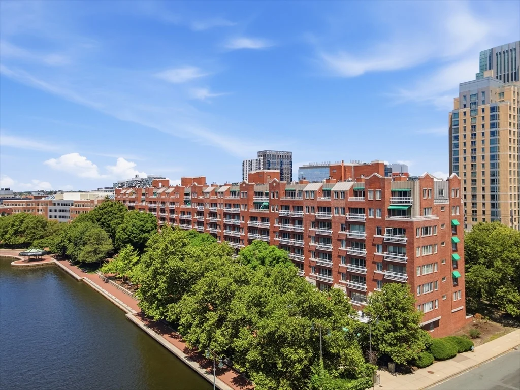 1 bed, 1 bath apartment for rent at 6 Canal Park Unit 303, East Cambridge — photo 2 of 28