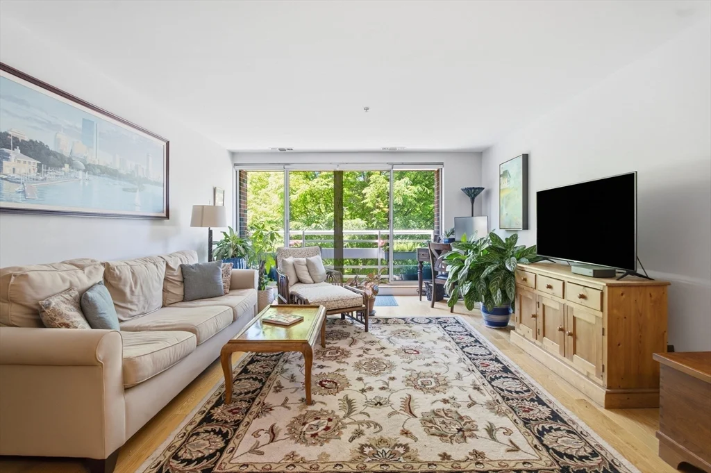 1 bed, 1 bath apartment for rent at 6 Canal Park Unit 303, East Cambridge — photo 3 of 28