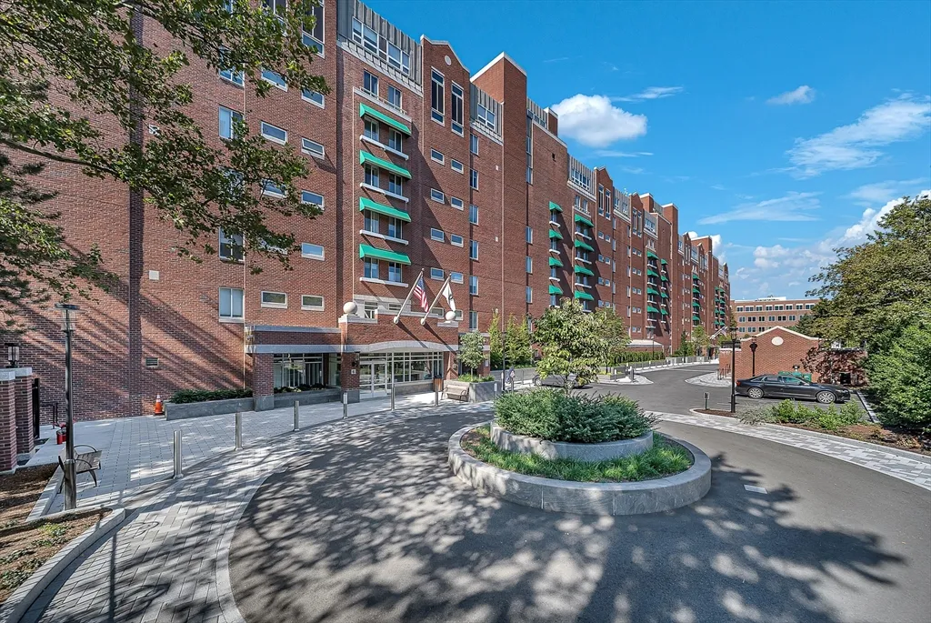 1 bed, 1 bath apartment for rent at 6 Canal Park Unit 408, East Cambridge — photo 35 of 41