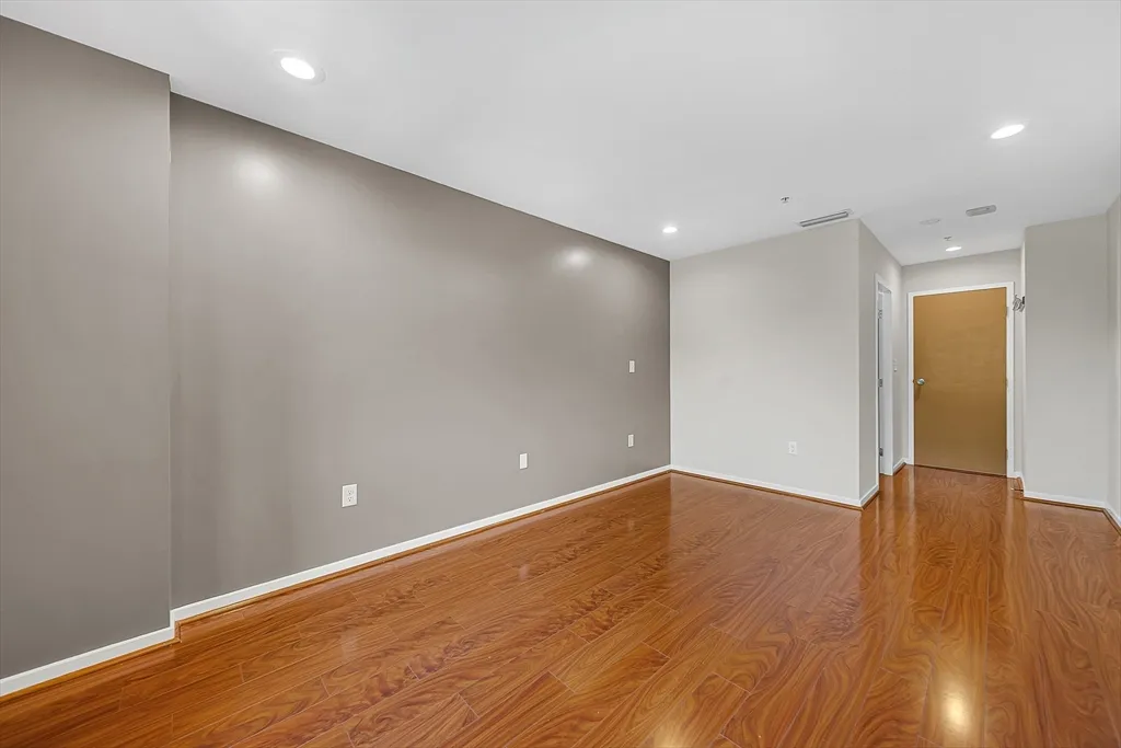1 bed, 1 bath apartment for rent at 6 Canal Park Unit 408, East Cambridge — photo 15 of 41