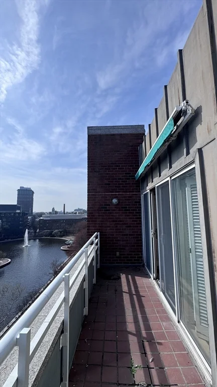 2 bed, 2 bath apartment for rent at 6 Canal Park Unit PH 7, East Cambridge — photo 9 of 12