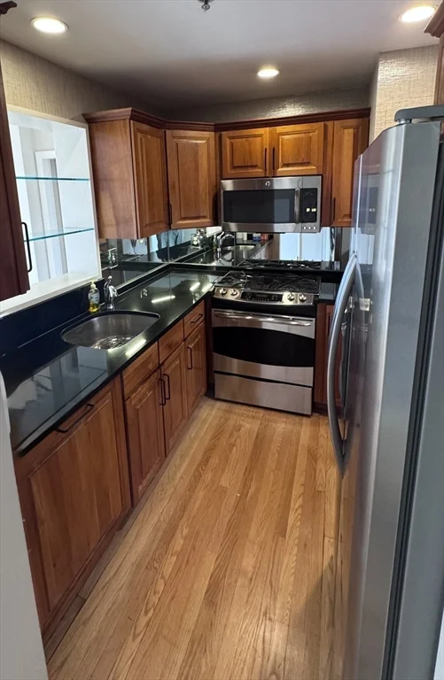 2 bed, 2 bath apartment for rent at 6 Canal Park Unit PH 7, East Cambridge — photo 3 of 12