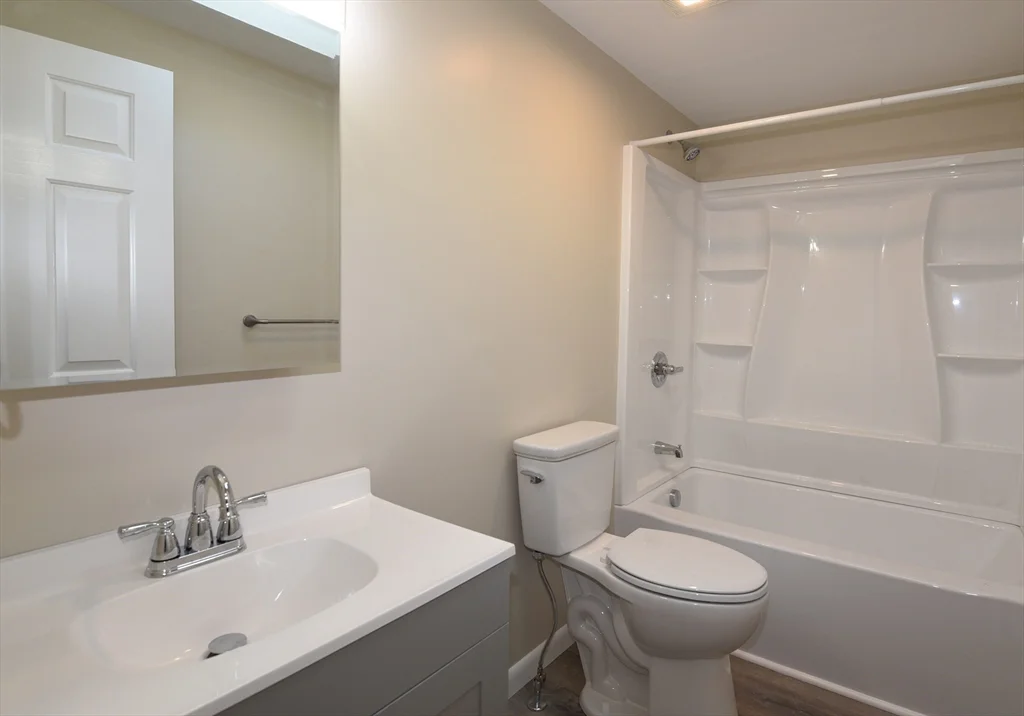 2 bed, 2 bath apartment for rent at 6 Canterbury Ln Unit 6, Rockland — photo 14 of 34