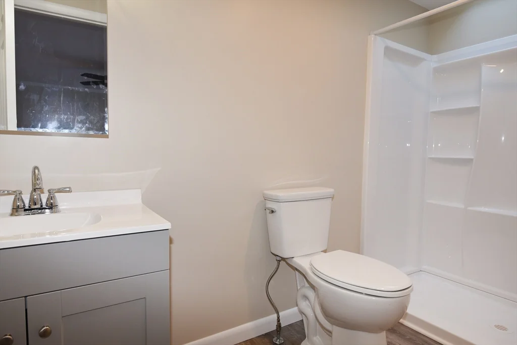 2 bed, 2 bath apartment for rent at 6 Canterbury Ln Unit 6, Rockland — photo 11 of 34