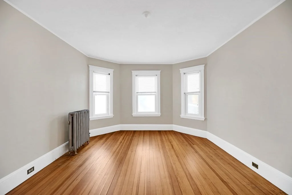 2 bed, 1 bath apartment for rent at 6 Castleton St Unit 2, Jamaica Plain — photo 3 of 10