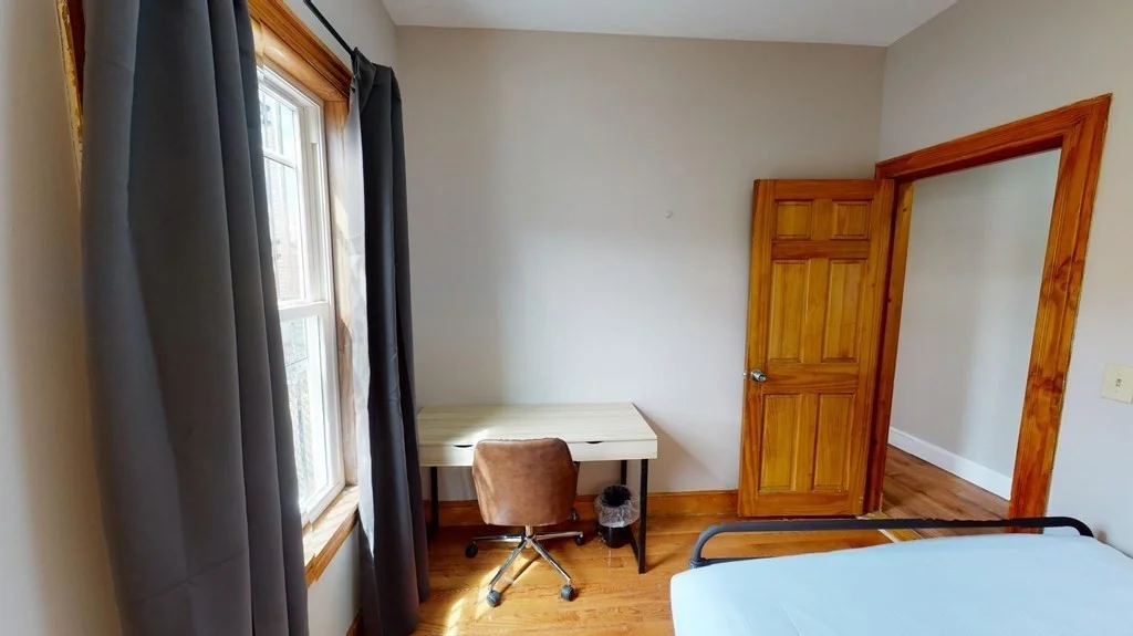 3 bed, 1 bath apartment for rent at 6 Cawfield Unit 1, Boston — photo 10 of 16