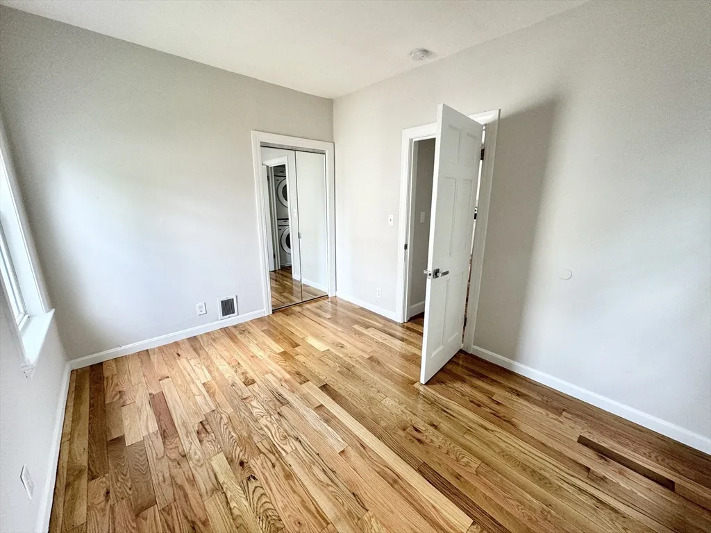 3 bed, 1 bath apartment for rent at 6 Cawfield Unit 2, Dorchester — photo 6 of 8