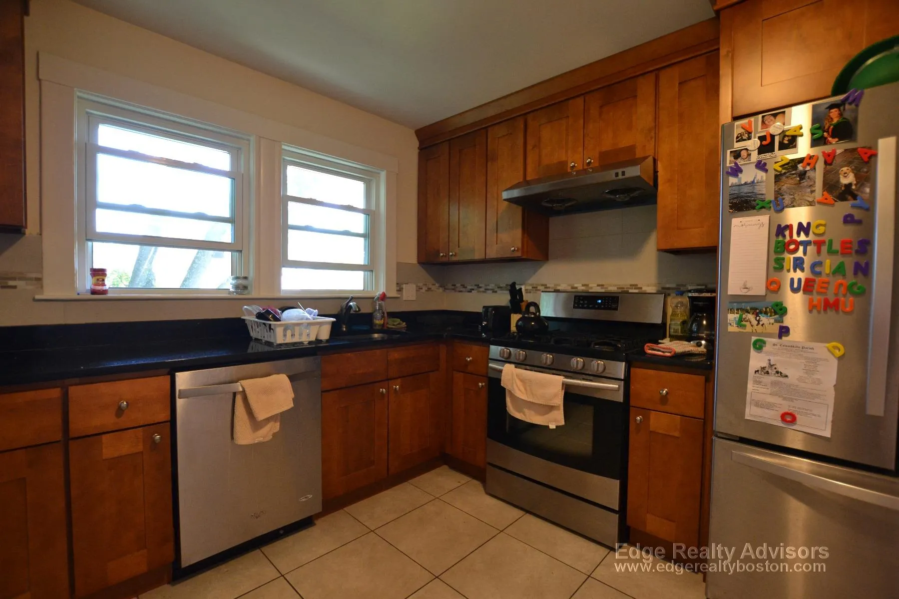 4 bed, 2 bath apartment for rent at 6 Cenacle Rd Unit 1, Brighton — photo 5 of 11