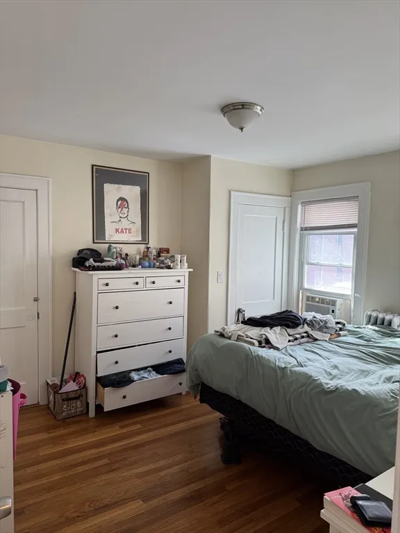 4 bed, 2 bath apartment for rent at 6 Cenacle Rd Unit 2, Brighton — photo 7 of 8
