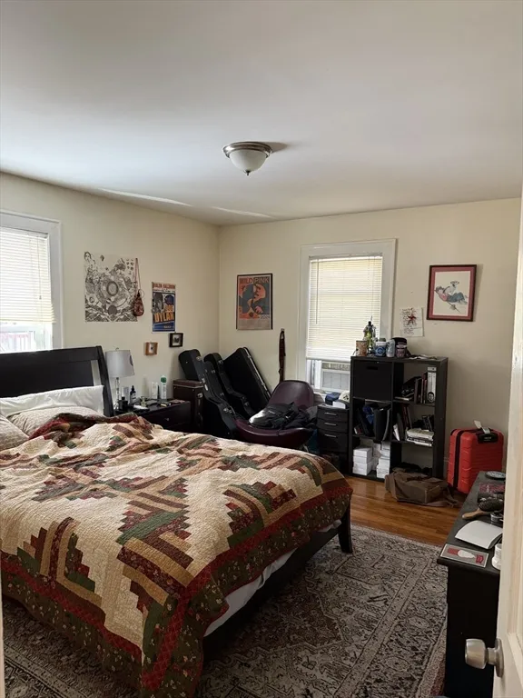 4 bed, 2 bath apartment for rent at 6 Cenacle Rd Unit 2, Brighton — photo 6 of 8
