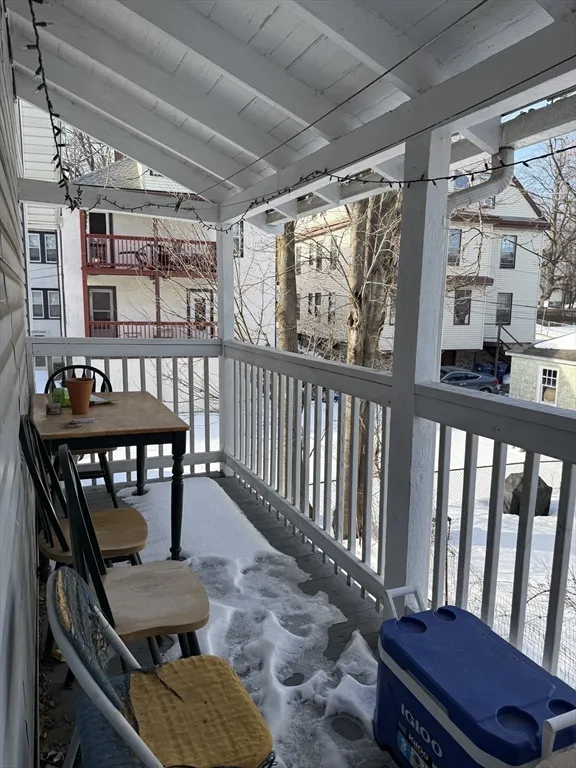 4 bed, 2 bath apartment for rent at 6 Cenacle Rd Unit 2, Brighton — photo 5 of 8