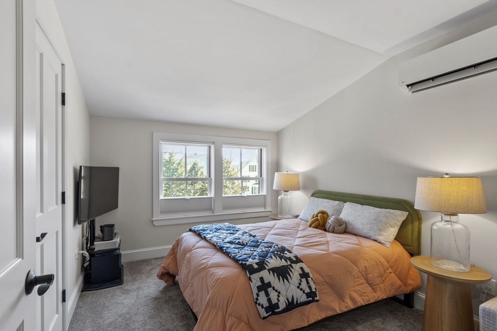 2 bed, 1 bath apartment for rent at 6 Center Unit B, Amesbury — photo 28 of 35