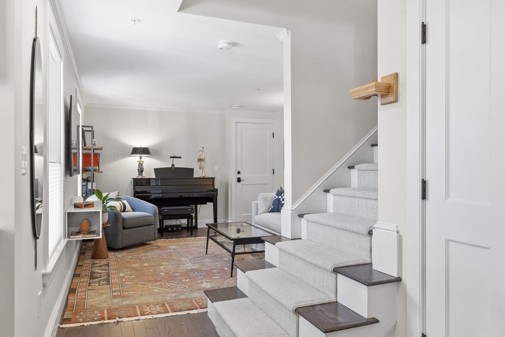2 bed, 1 bath apartment for rent at 6 Center Unit B, Amesbury — photo 20 of 35