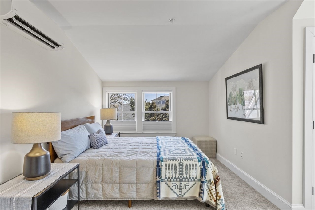 2 bed, 1 bath apartment for rent at 6 Center Unit B, Amesbury — photo 32 of 35