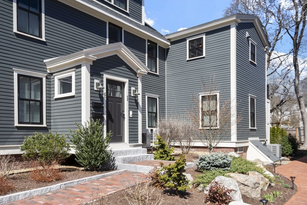 2 bed, 1 bath apartment for rent at 6 Center Unit B, Amesbury — photo 2 of 35