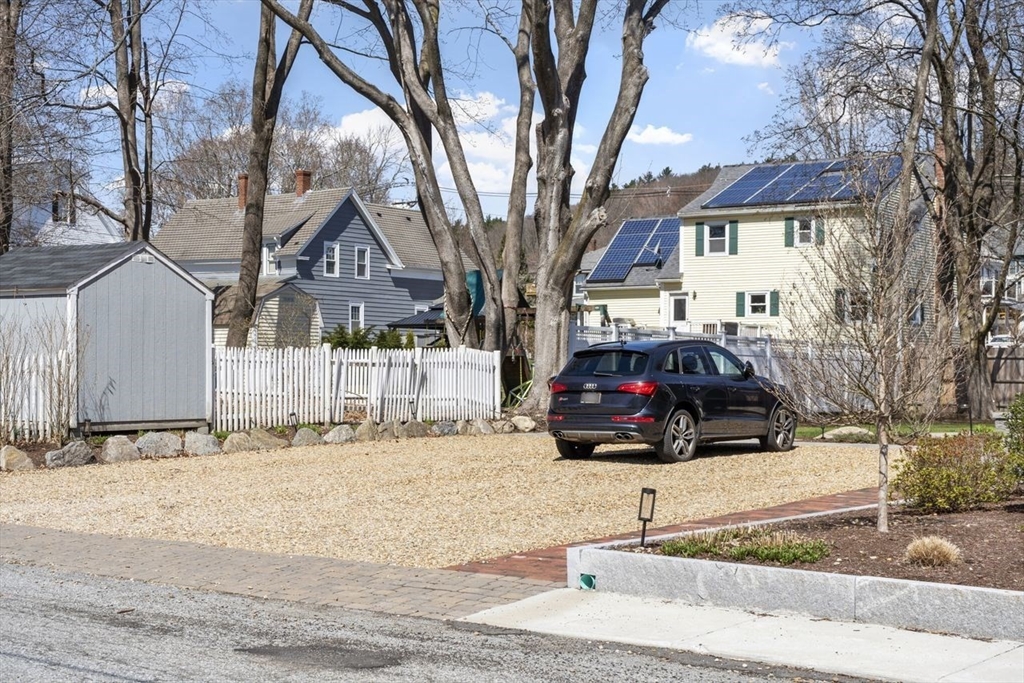 2 bed, 1 bath apartment for rent at 6 Center Unit B, Amesbury — photo 12 of 35