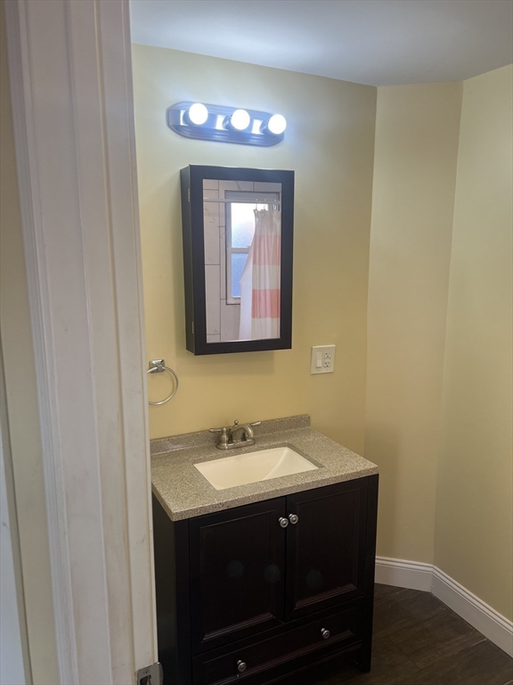1 bed, 1 bath apartment for rent at 6 Chandler Ave Unit 1, Taunton — photo 3 of 8