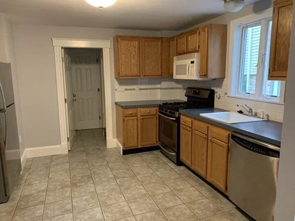 2 bed, 1 bath apartment for rent at 6 Chapman Unit 1, Watertown — photo 5 of 11