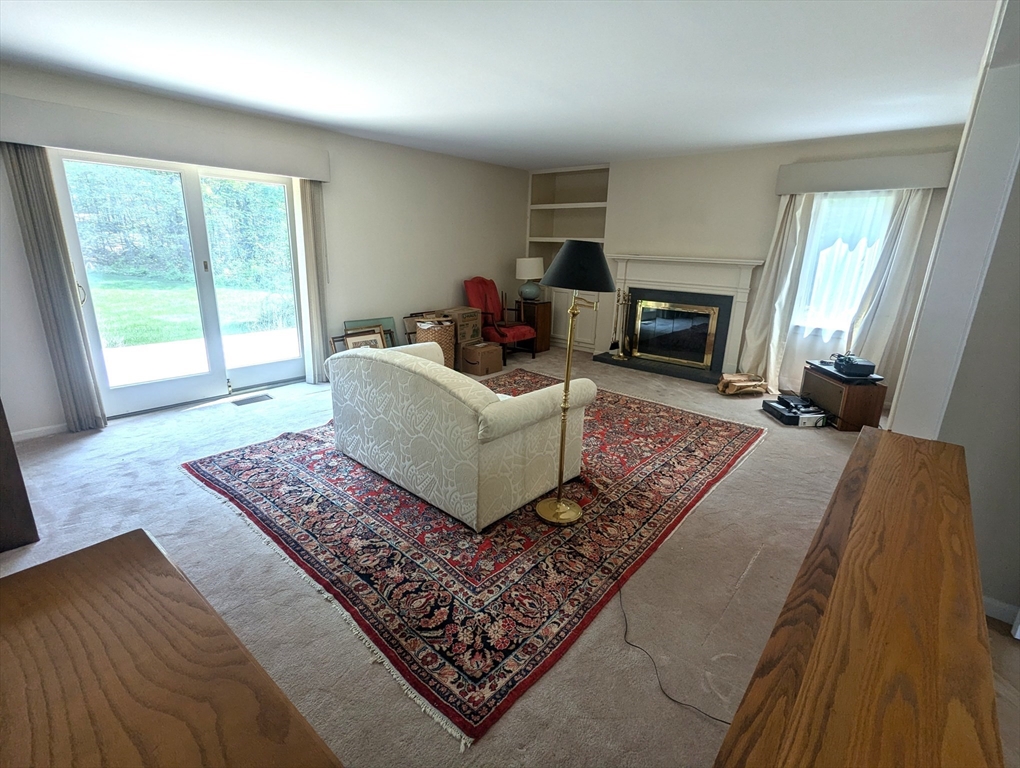 2 bed, 3 bath apartment for rent at 6 Christina Unit 6, Wayland — photo 4 of 19