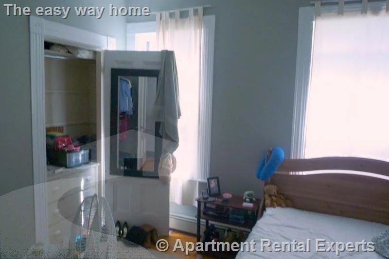 2 bed, 1 bath apartment for rent at 6 Clary St Unit 1, Inman Square — photo 5 of 9