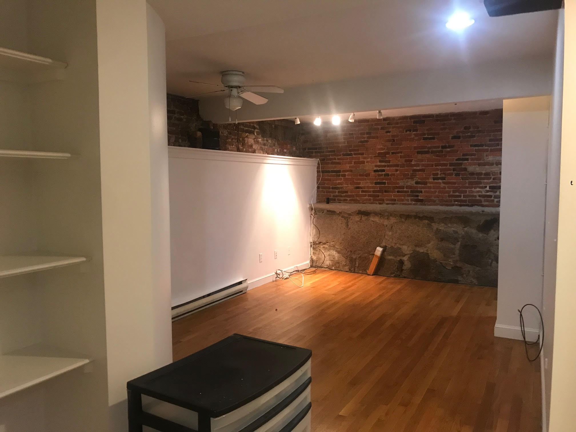 2 bed, 1 bath apartment for rent at 6 Cleveland Pl Unit 2, North End — photo 11 of 23