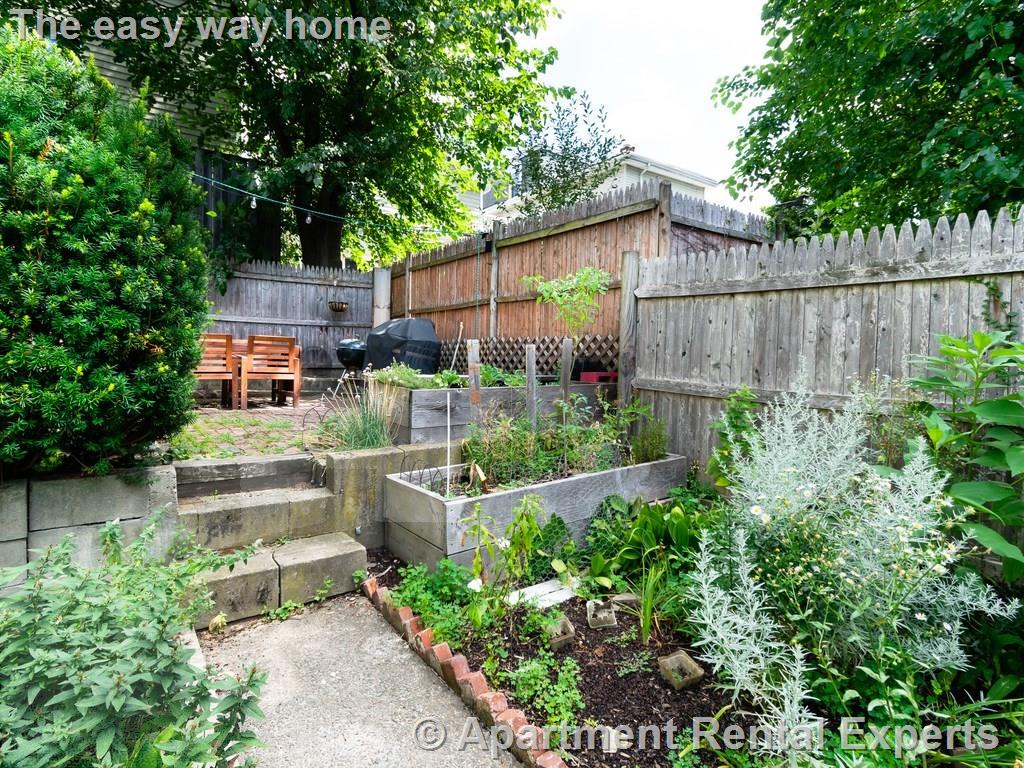 2 bed, 1 bath apartment for rent at 6 Clifton St Unit 2, Davis Square — photo 17 of 20