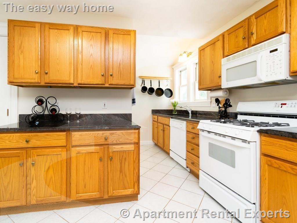 2 bed, 1 bath apartment for rent at 6 Clifton St Unit 2, Davis Square — photo 1 of 20