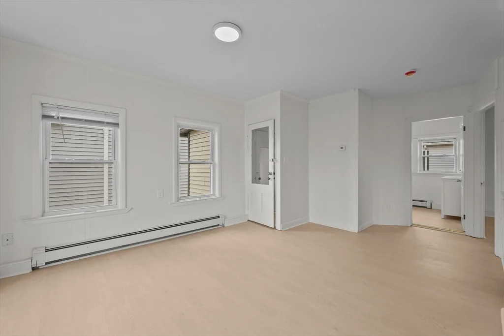 3 bed, 2 bath apartment for rent at 6 Coffin Avenue Ct, New Bedford — photo 16 of 35