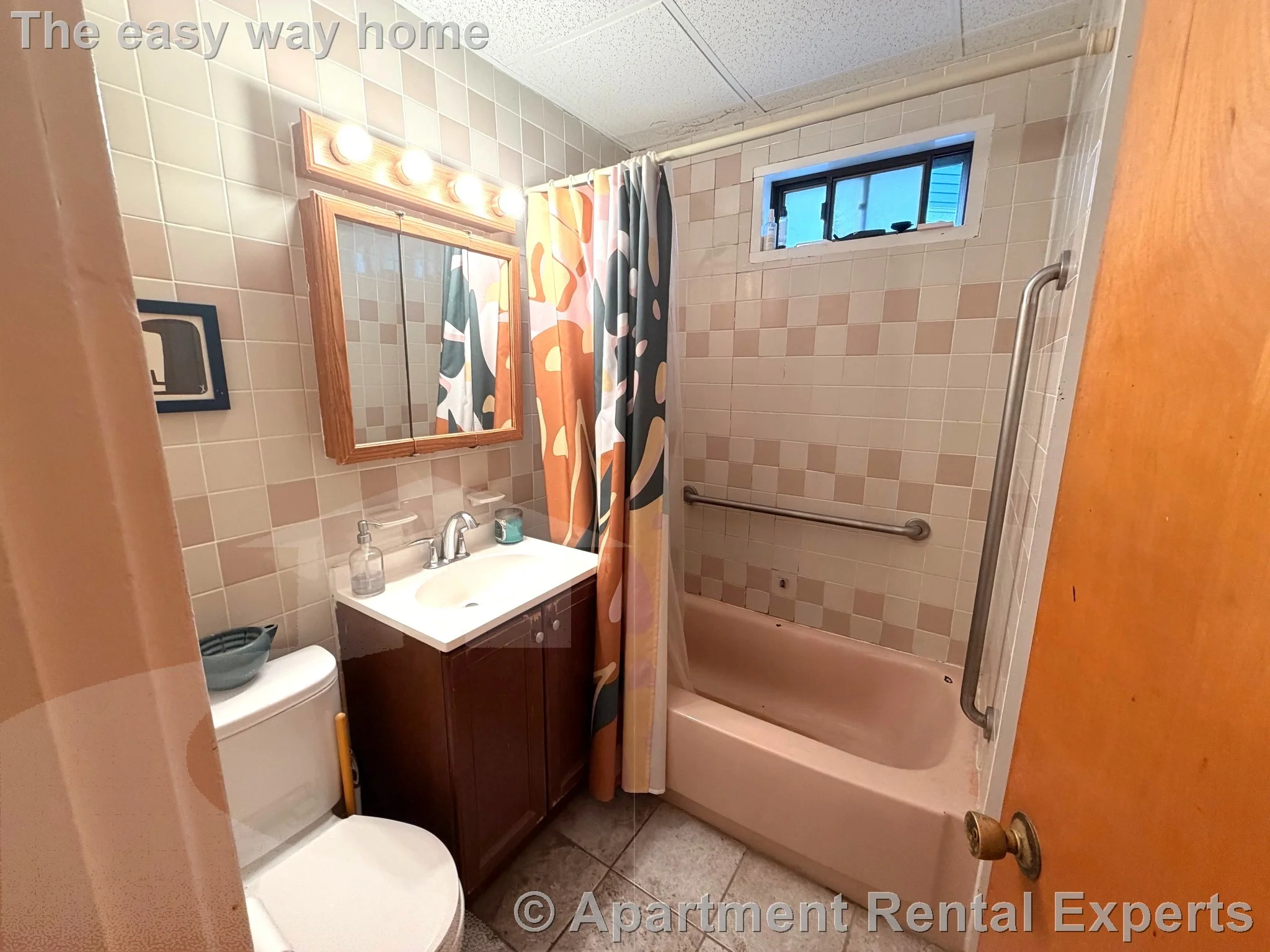 3 bed, 1 bath apartment for rent at 6 Columbus Ave Unit 1, Union Square — photo 13 of 17