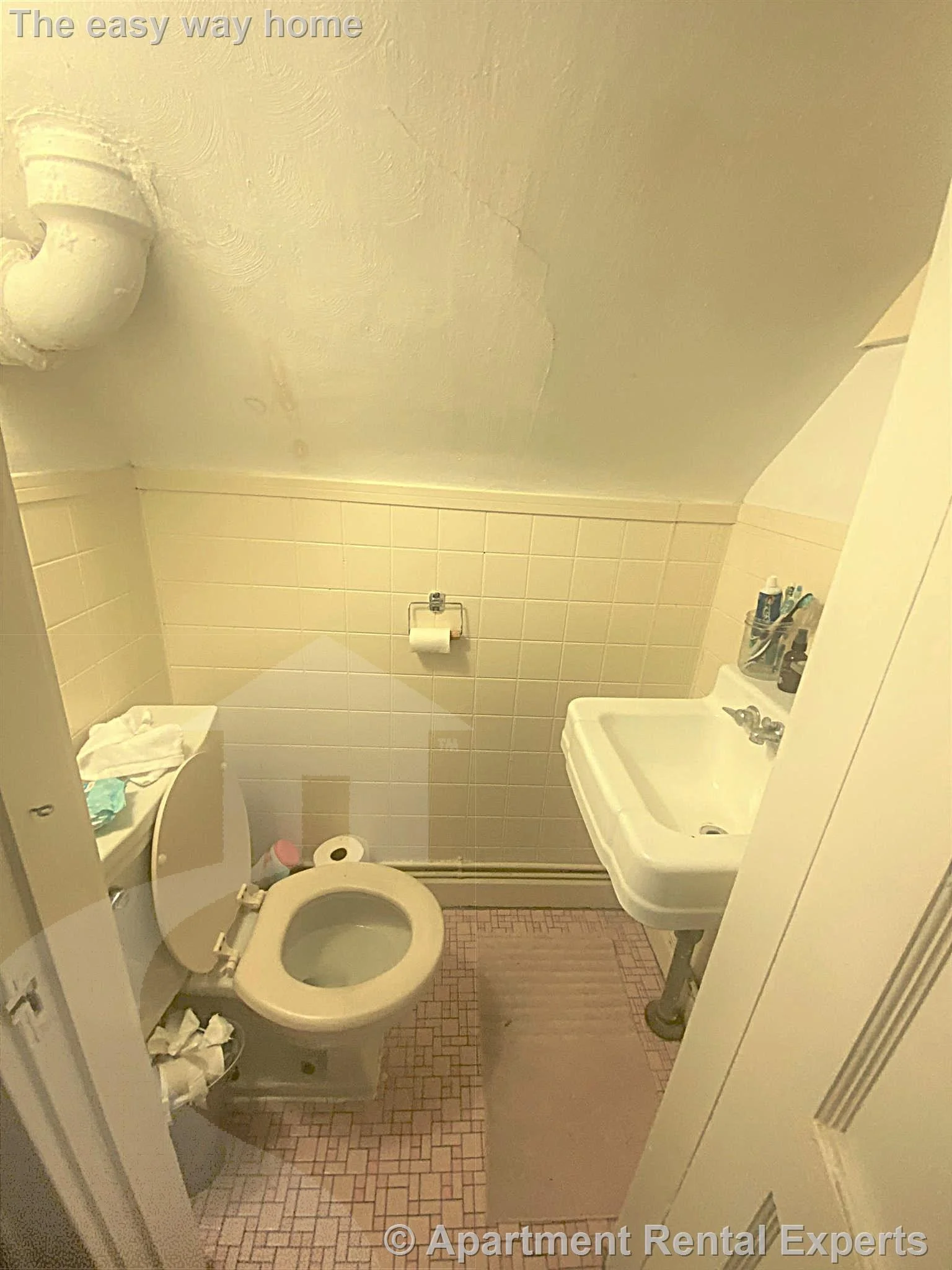 4 bed, 1 bath apartment for rent at 6 Columbus Ave Unit 2, Union Square — photo 9 of 10