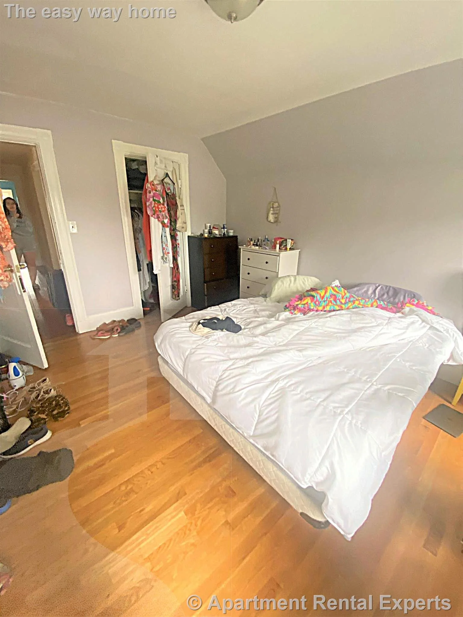 4 bed, 1 bath apartment for rent at 6 Columbus Ave Unit 2, Union Square — photo 8 of 10
