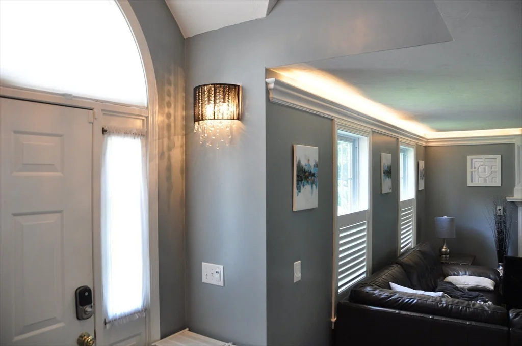 4 bed, 2 bath apartment for rent at 6 Country Club, Falmouth — photo 8 of 18