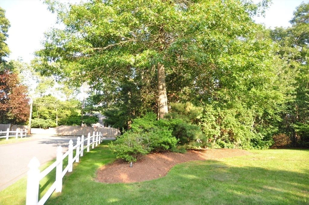 4 bed, 2 bath apartment for rent at 6 Country Club, Falmouth — photo 18 of 18
