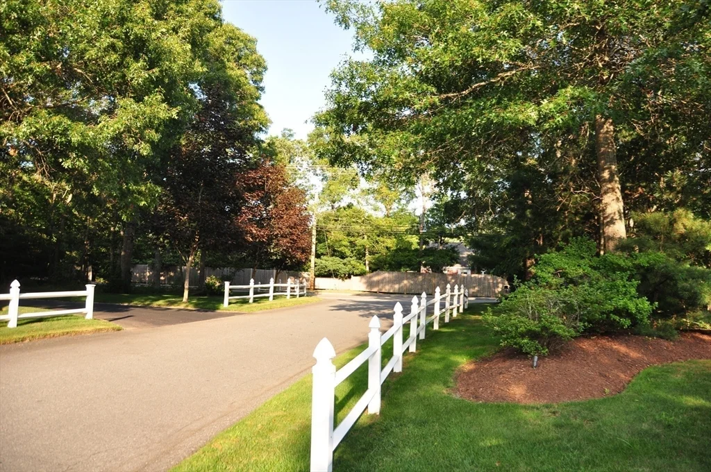 4 bed, 2 bath apartment for rent at 6 Country Club, Falmouth — photo 17 of 18