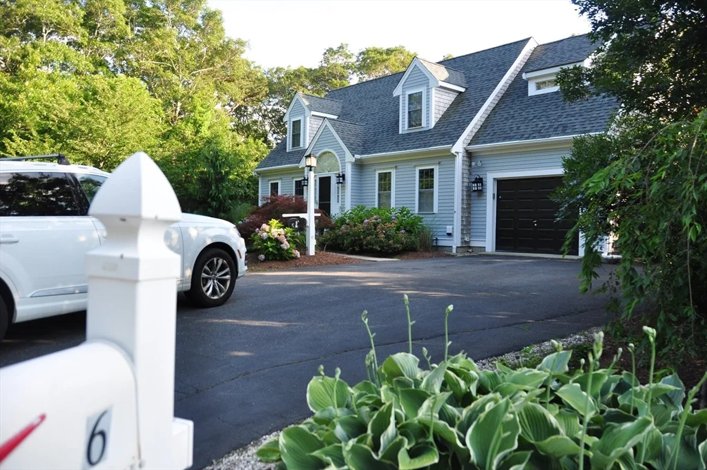 4 bed, 2 bath apartment for rent at 6 Country Club, Falmouth — photo 3 of 18
