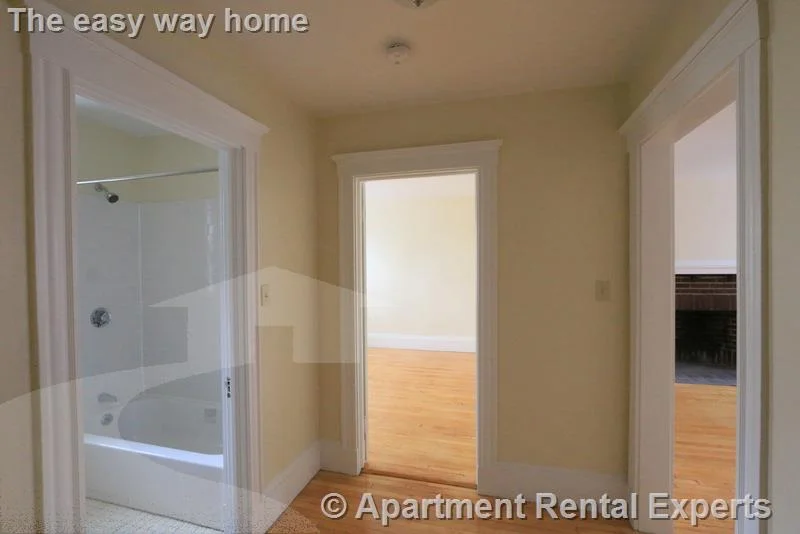 1 bed, 1 bath apartment for rent at 6 Craigie Cir Unit 34, Harvard Square — photo 8 of 12