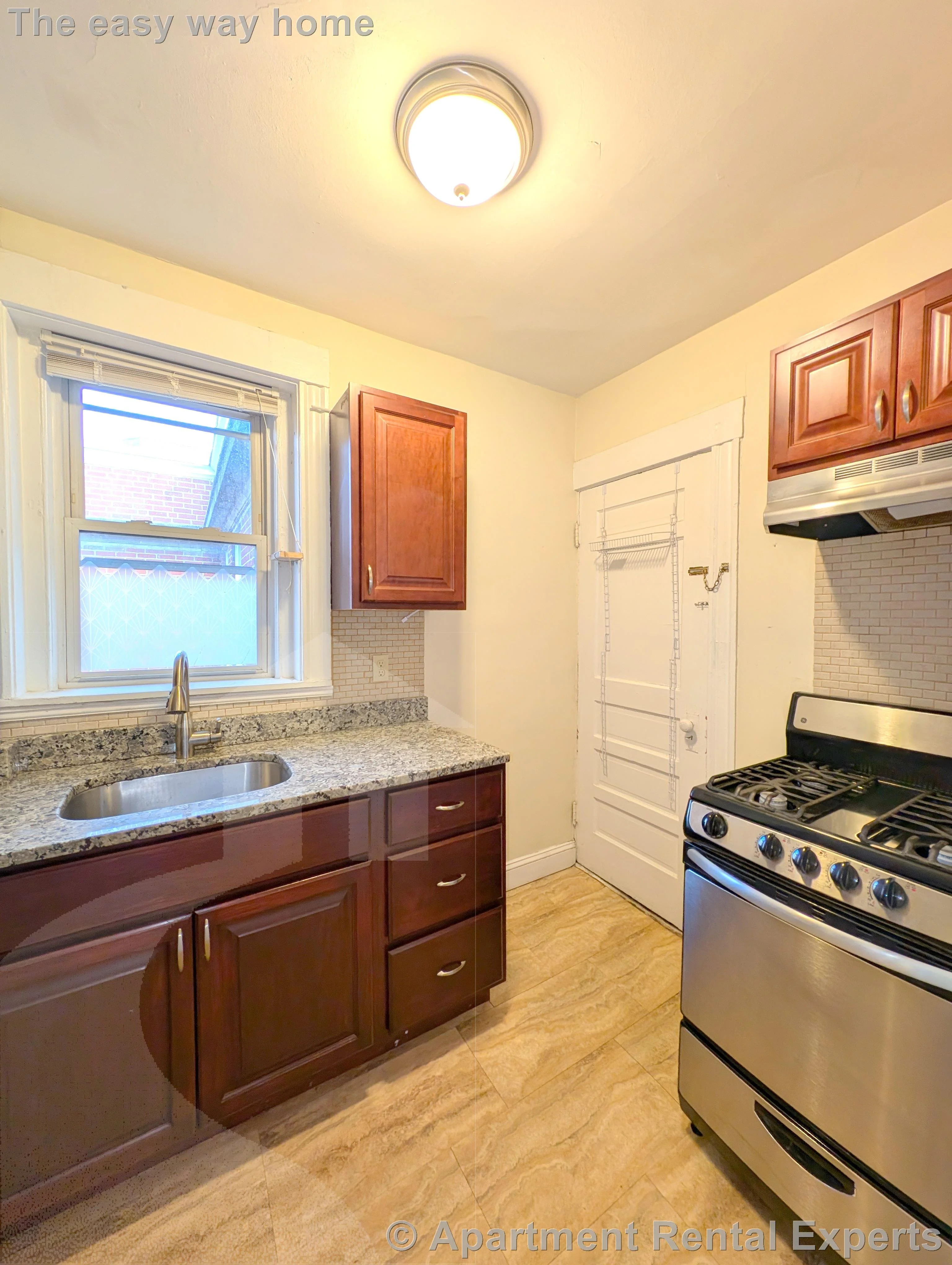 1 bed, 1 bath apartment for rent at 6 Craigie Cir Unit 44, Harvard Square — photo 2 of 13