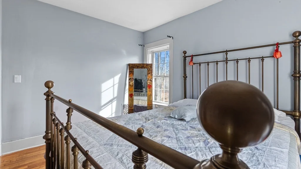 4 bed, 1 bath apartment for rent at 6 Crescent St Unit 6, Whitinsville — photo 12 of 24